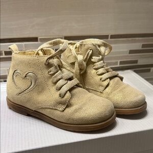 Falcotto Adorable Heart Embellished suede Cream gold Kids Boots size 26